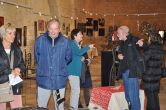 Am Eröffnungstag sahen über 200 Besucher die Ausstellung in der ehemaligen Kirche Les Cordeliers im Stadtzentrum von Gourdon.